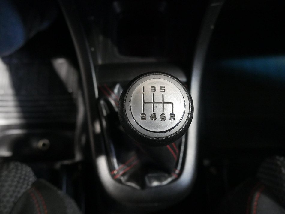 Suzuki Swift 1.6 i Sport