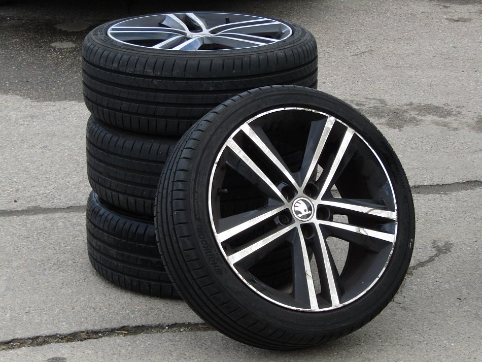 Škoda Rapid 1.2 TSi Sport