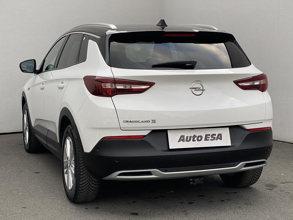 Opel Grandland X 1.2 PT 