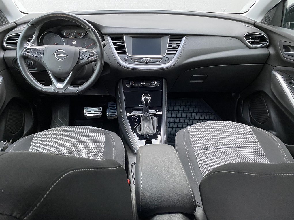 Opel Grandland X 1.2 PT 