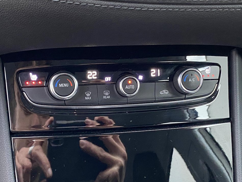 Opel Grandland X 1.2 PT 