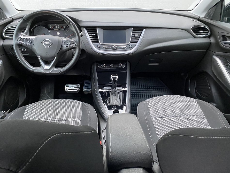 Opel Grandland X 1.2 PT 