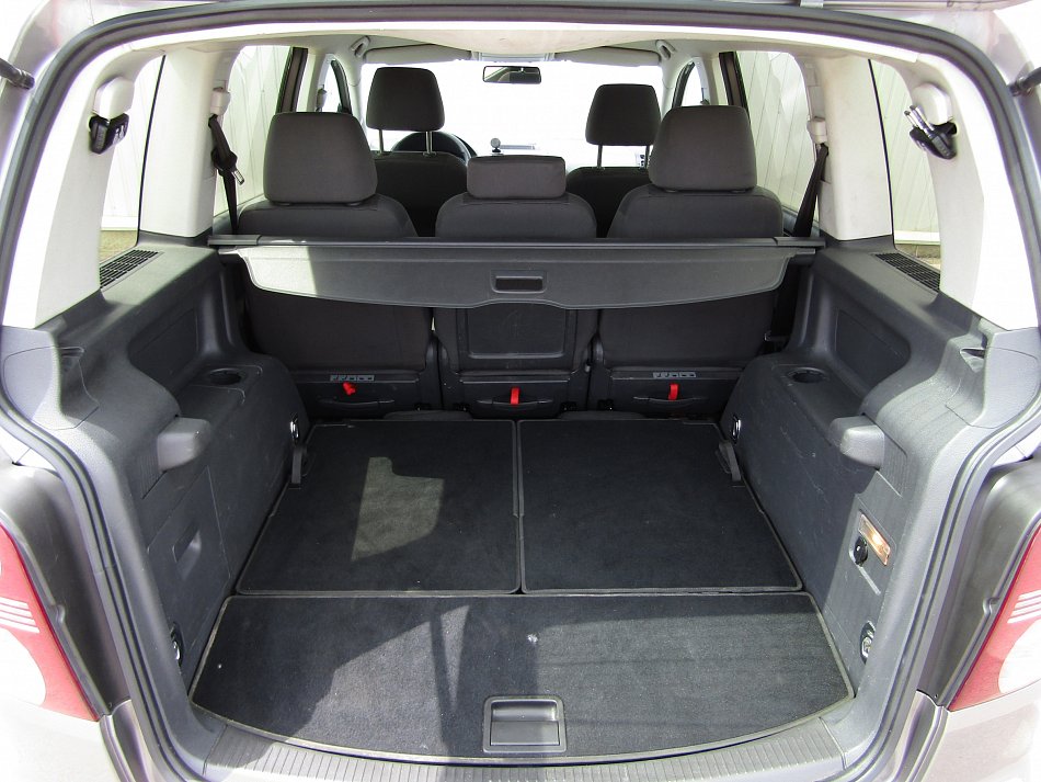 Volkswagen Touran 1.9 TDi 