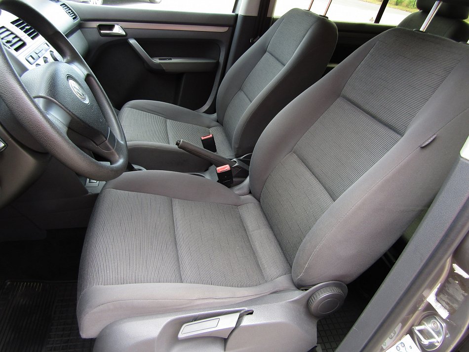 Volkswagen Touran 1.9 TDi 