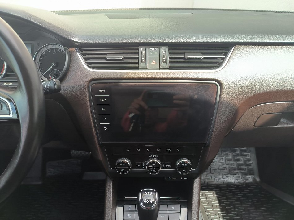 Škoda Octavia III 2.0 TDi L&K 4x4