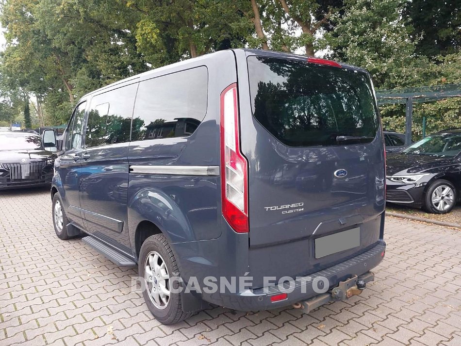Ford Tourneo Custom 2.2TDCi Titanium