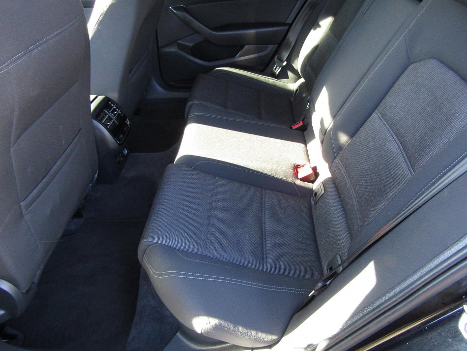 Volkswagen Passat 2.0 TDi Comfortline