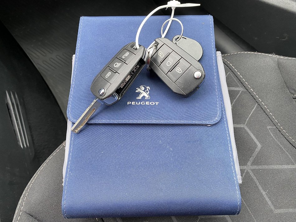 Peugeot 2008 1.2 PT Active