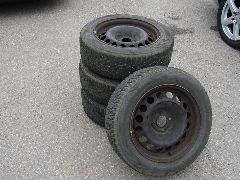 Peugeot 2008 1.2 PT Active