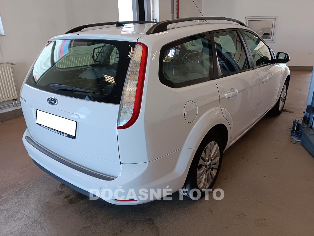 Ford Focus 1.6i 