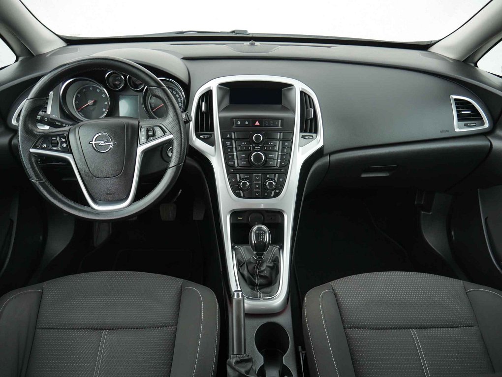 Opel Astra 1.4T 