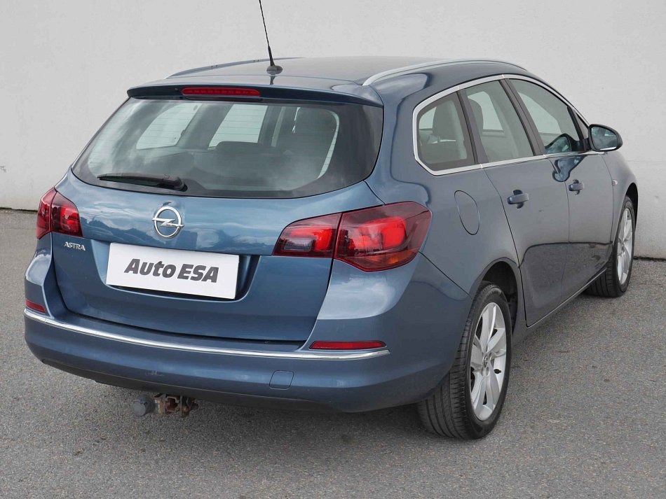 Opel Astra 1.4T 
