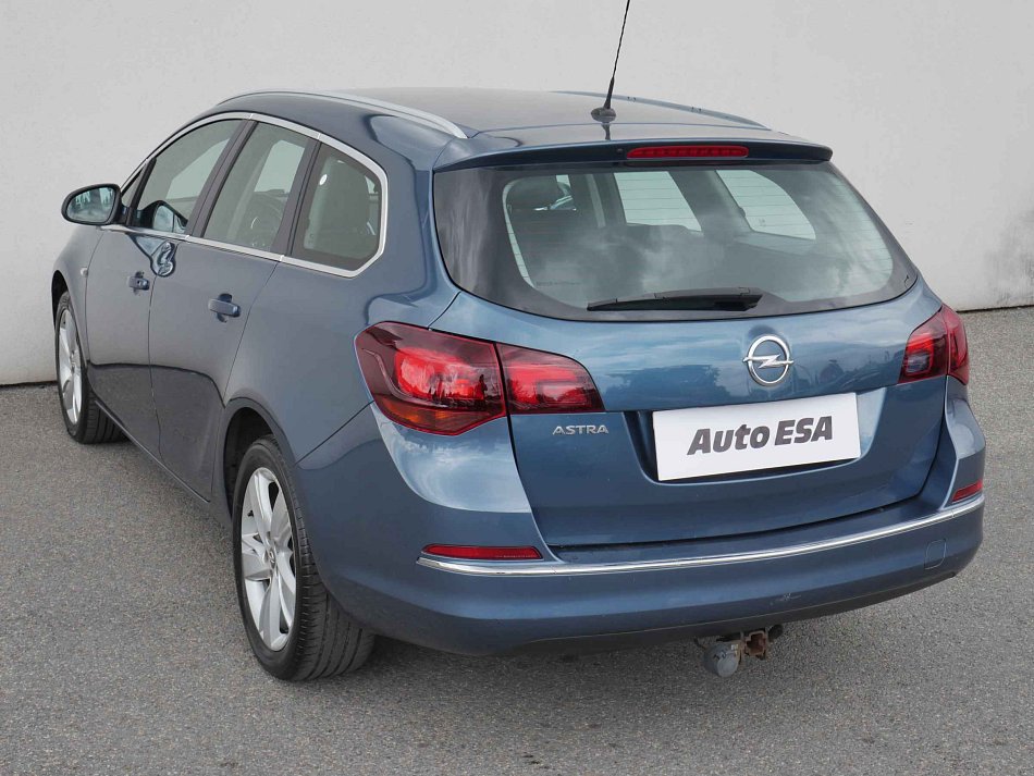 Opel Astra 1.4T 