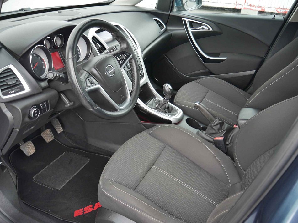 Opel Astra 1.4T 
