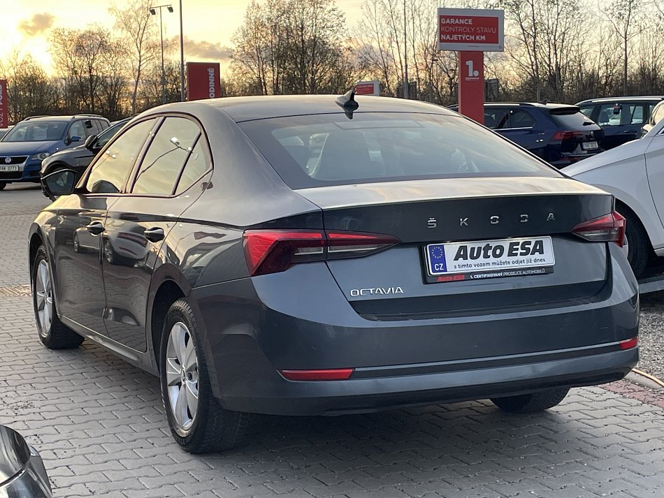 Škoda Octavia IV 2.0 TDi Active