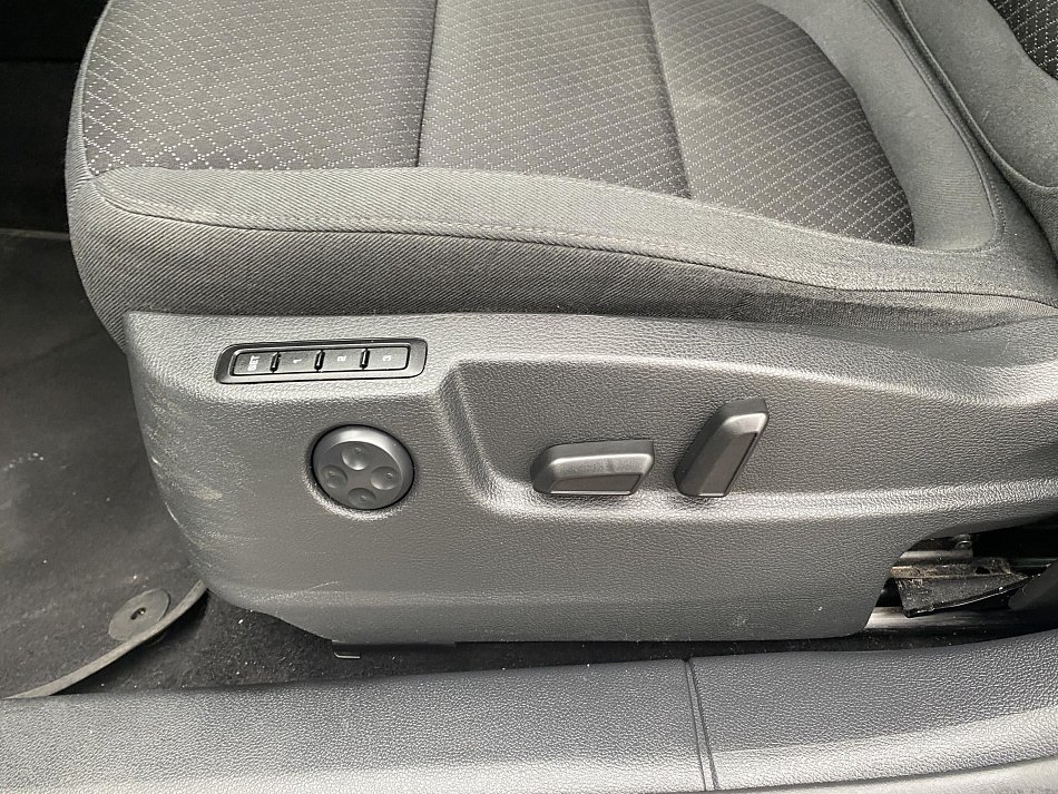 Škoda Superb II 2.0 TDi Ambition