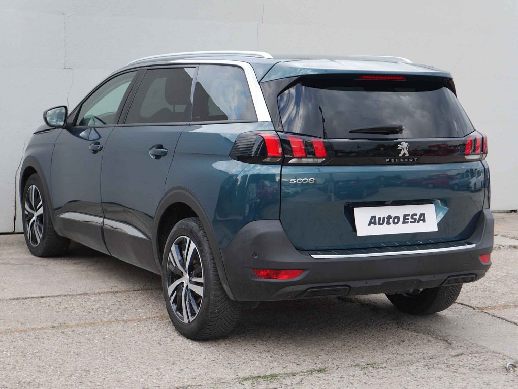 Peugeot 5008 1.2PT Allure