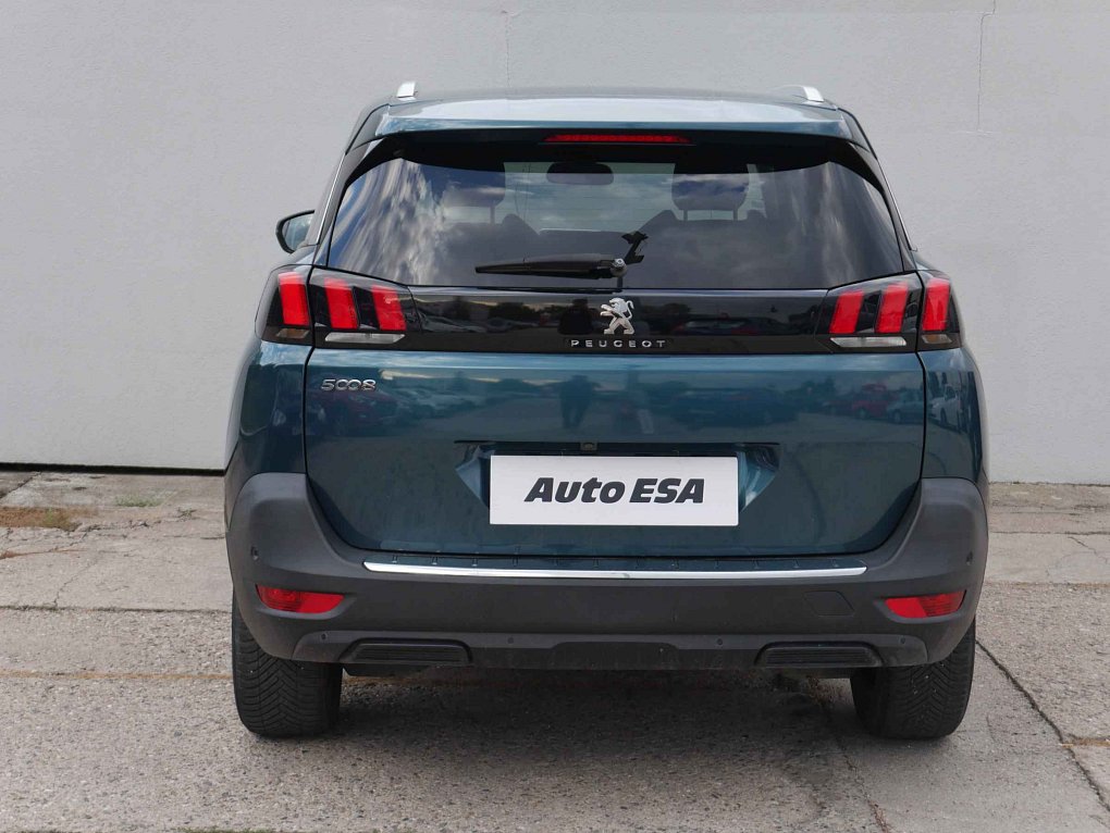 Peugeot 5008 1.2PT Allure