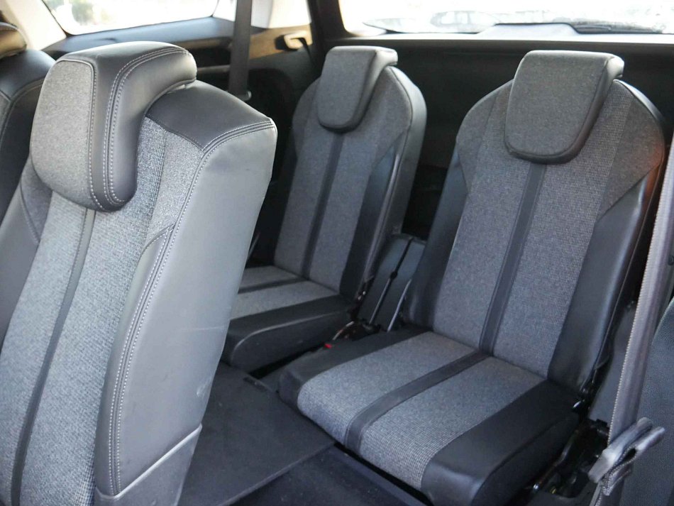 Peugeot 5008 1.2PT Allure
