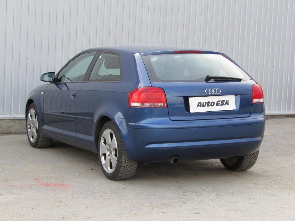 Audi A3 1.6i 
