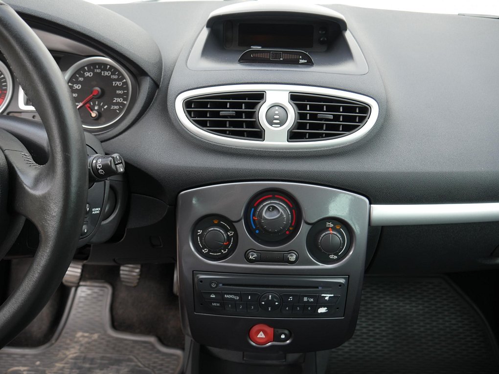 Renault Clio 1.2i 