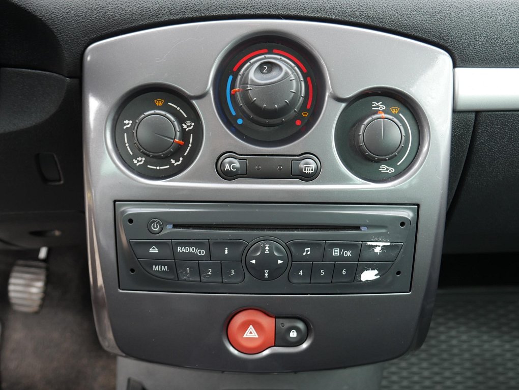 Renault Clio 1.2i 