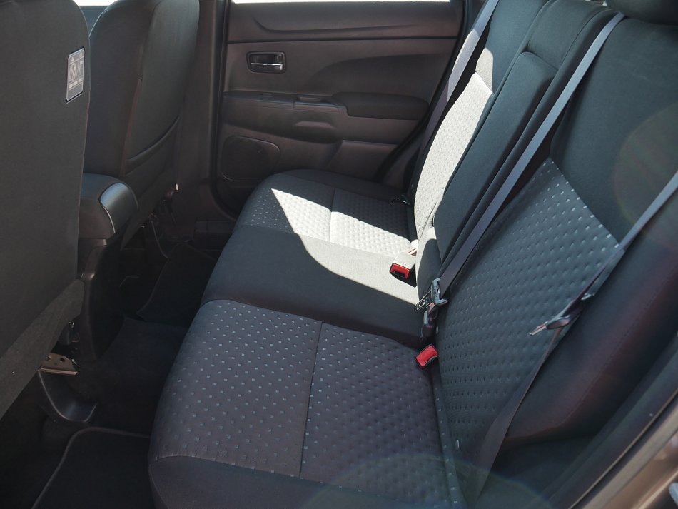 Mitsubishi ASX 1.6 MiVEC 