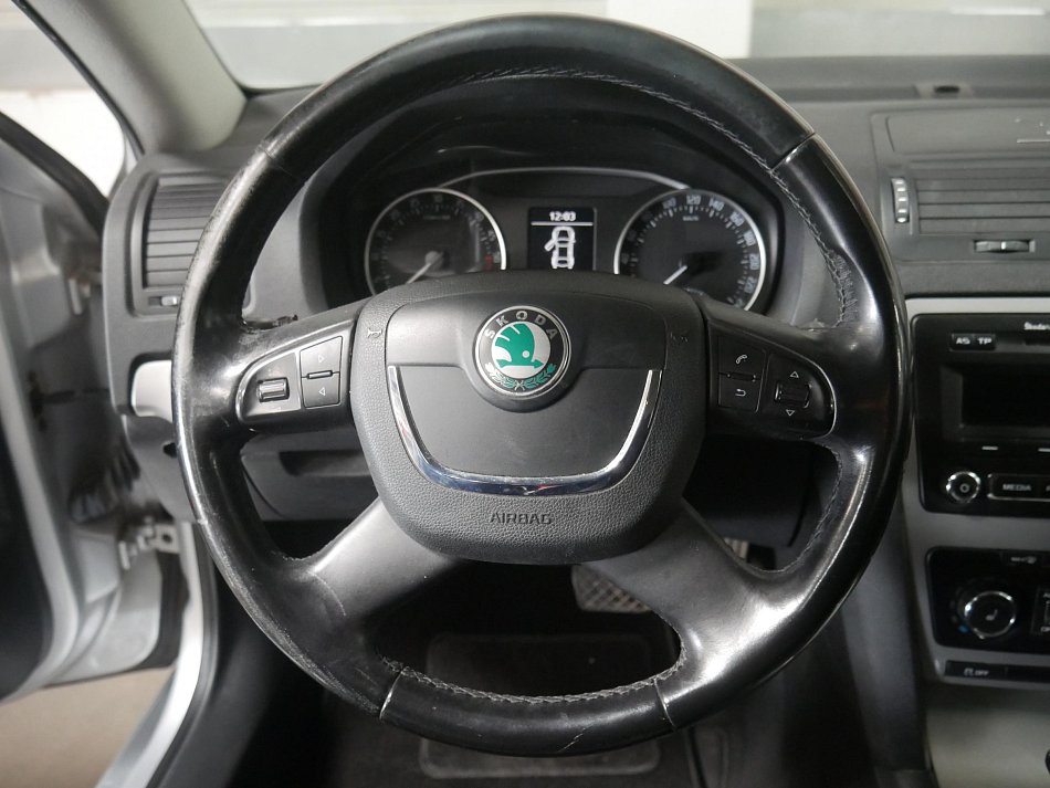 Škoda Octavia II 1.6 TDi Elegance