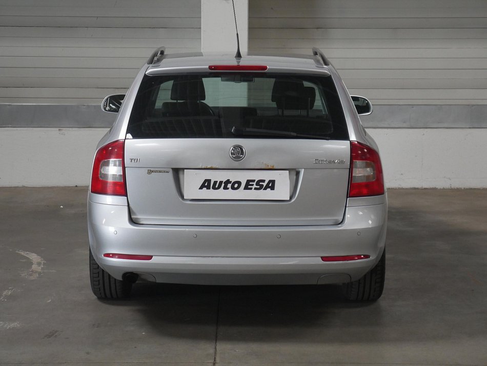 Škoda Octavia II 1.6 TDi Elegance
