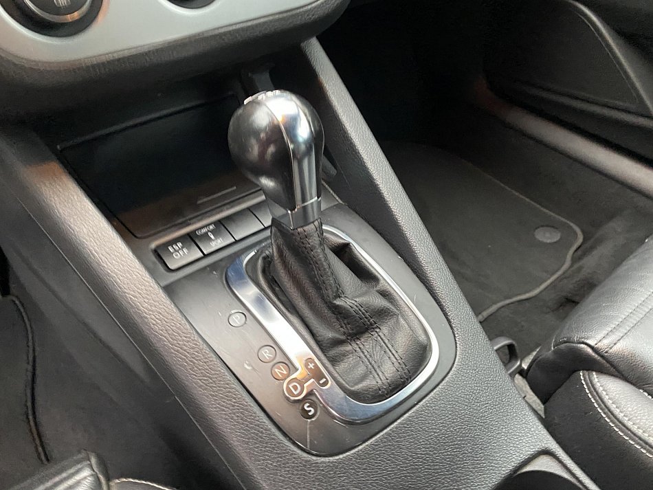 Volkswagen Scirocco 2.0 TSi 