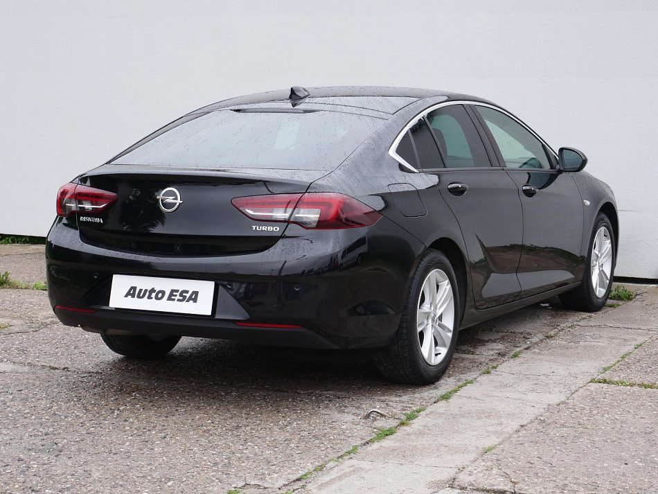 Opel Insignia 1.5T 