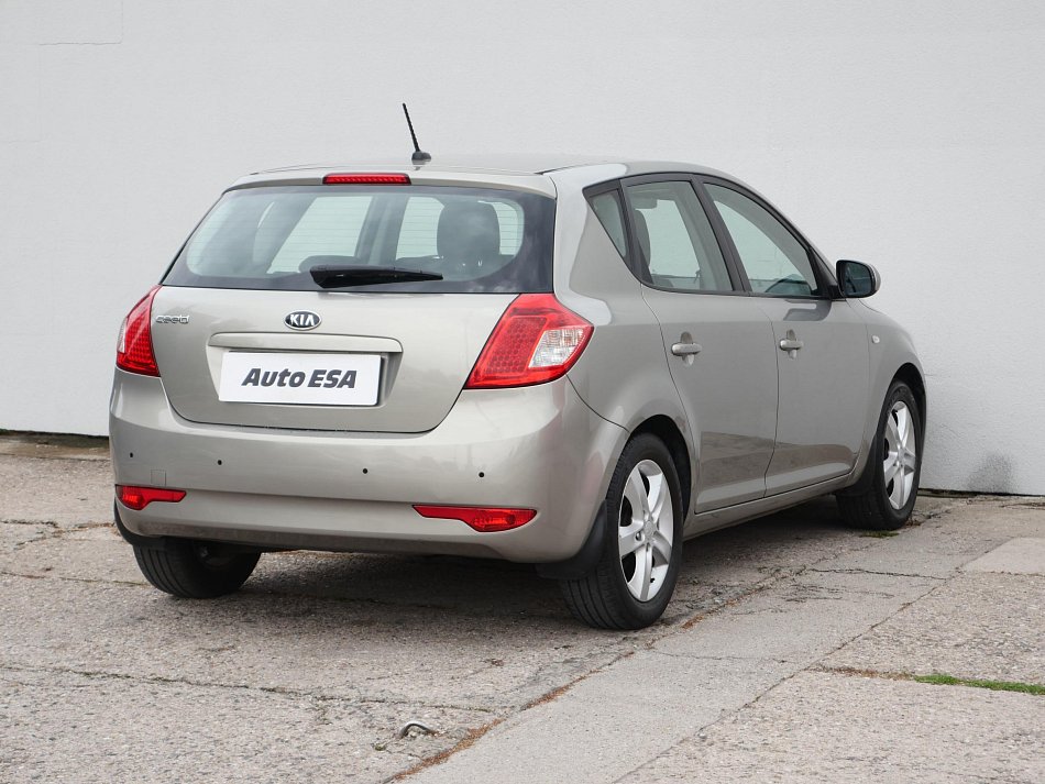 Kia Ceed 1.6 CVVT 