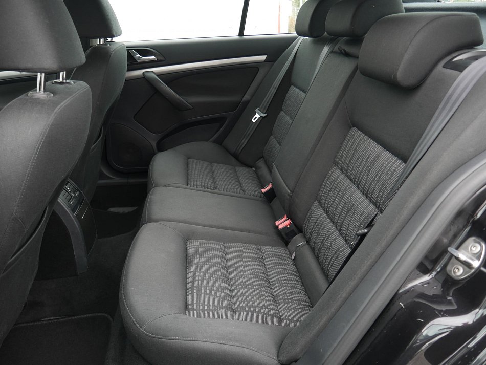 Škoda Octavia II 2.0 TDi Elegance