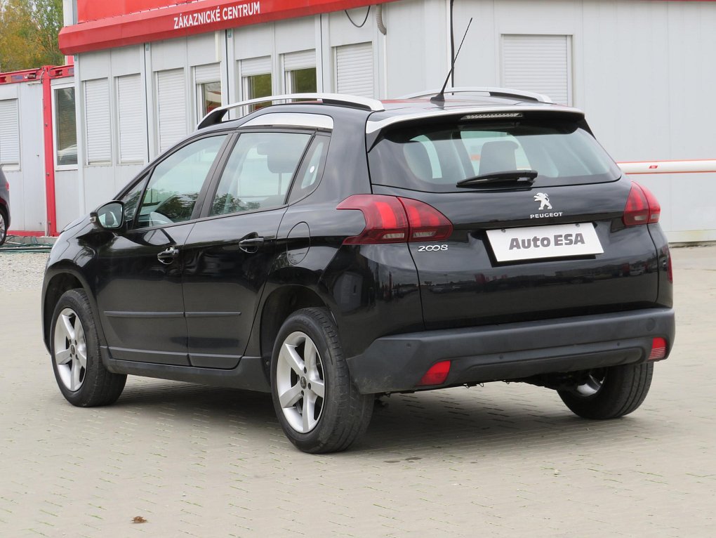 Peugeot 2008 1.2PT 