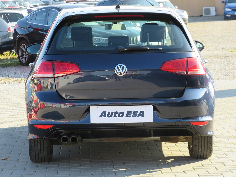 Volkswagen Golf 1.4TSi R-line
