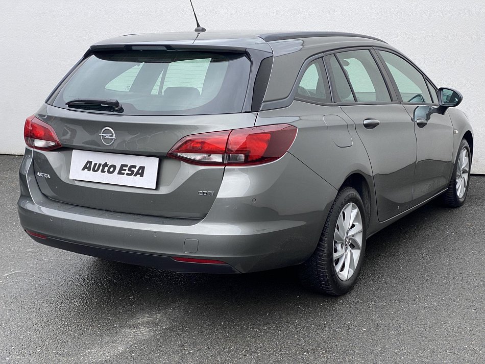 Opel Astra 1.6 CDTi 