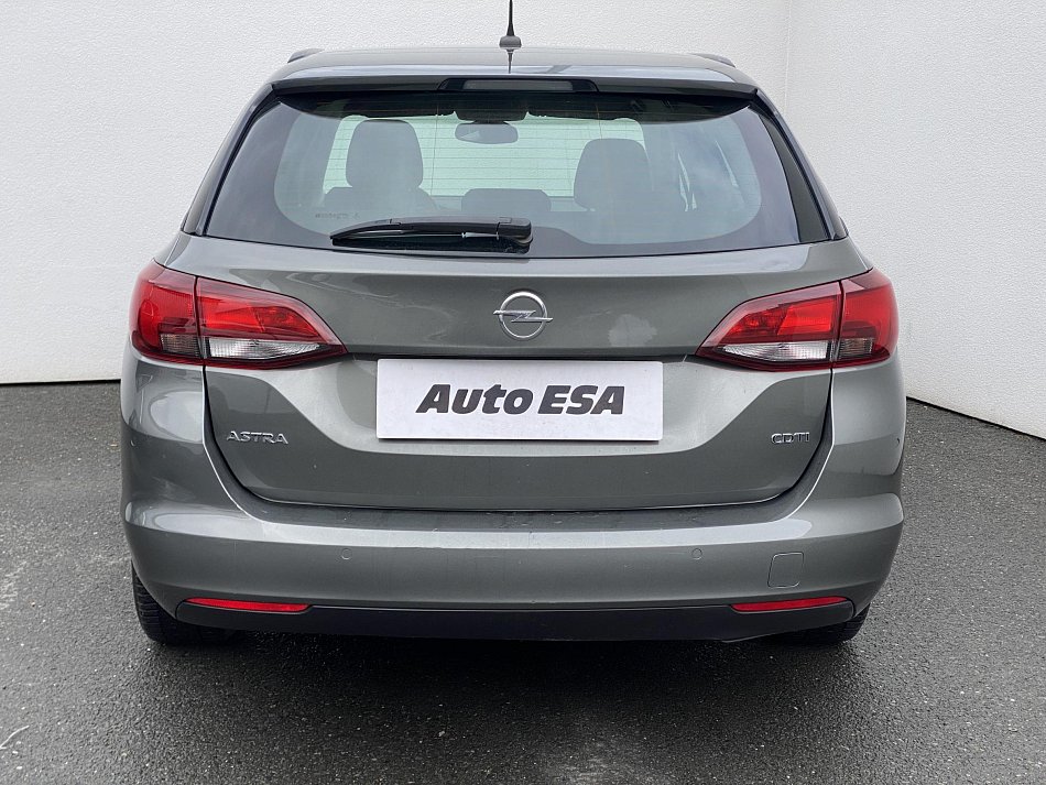 Opel Astra 1.6 CDTi 