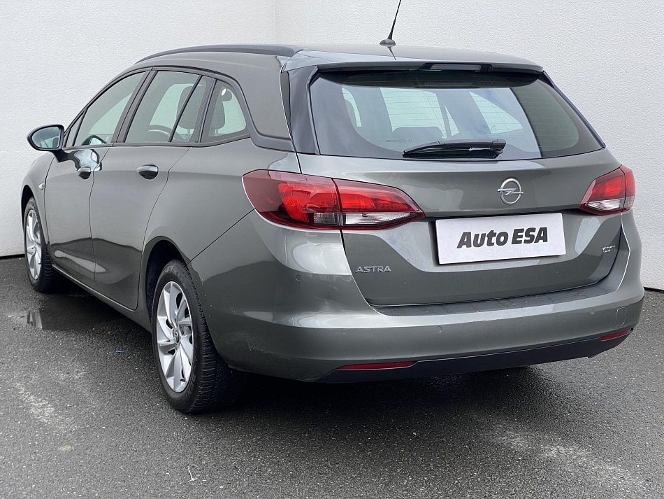 Opel Astra 1.6 CDTi 