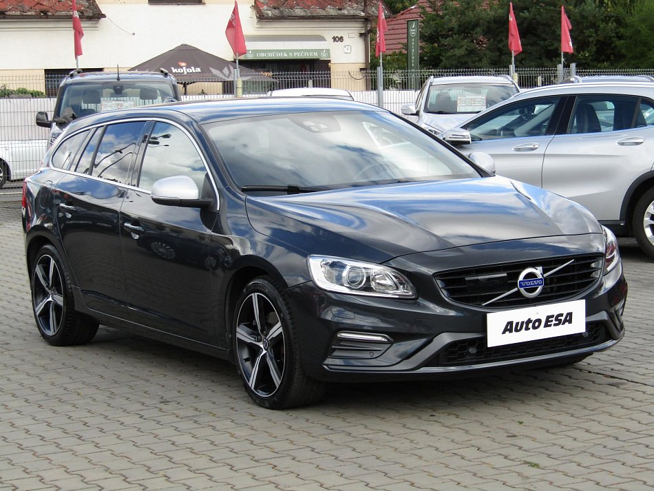 Volvo V60 2.0 D R-design