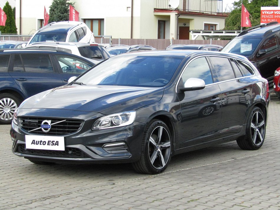 Volvo V60 2.0 D R-design