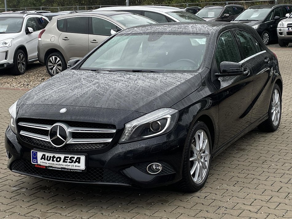 Mercedes-Benz Třída A 1.6i  A180