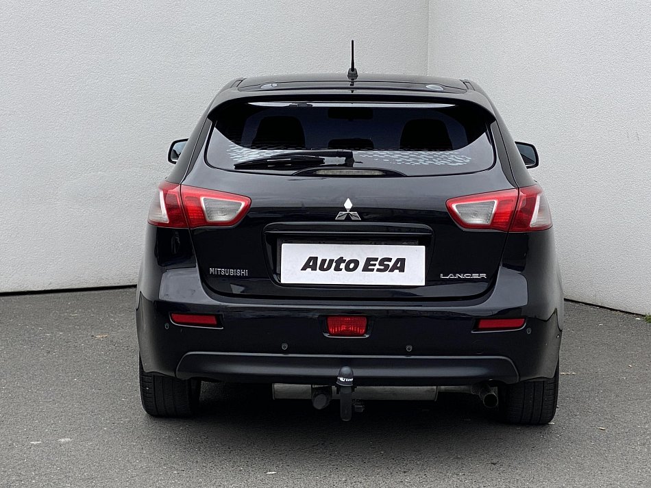 Mitsubishi Lancer 1.8 i Invite Sportback