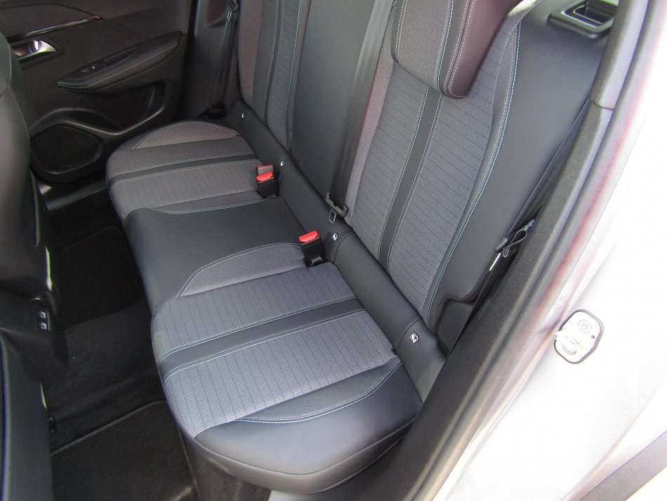 Peugeot 2008 1.2 PT Allure