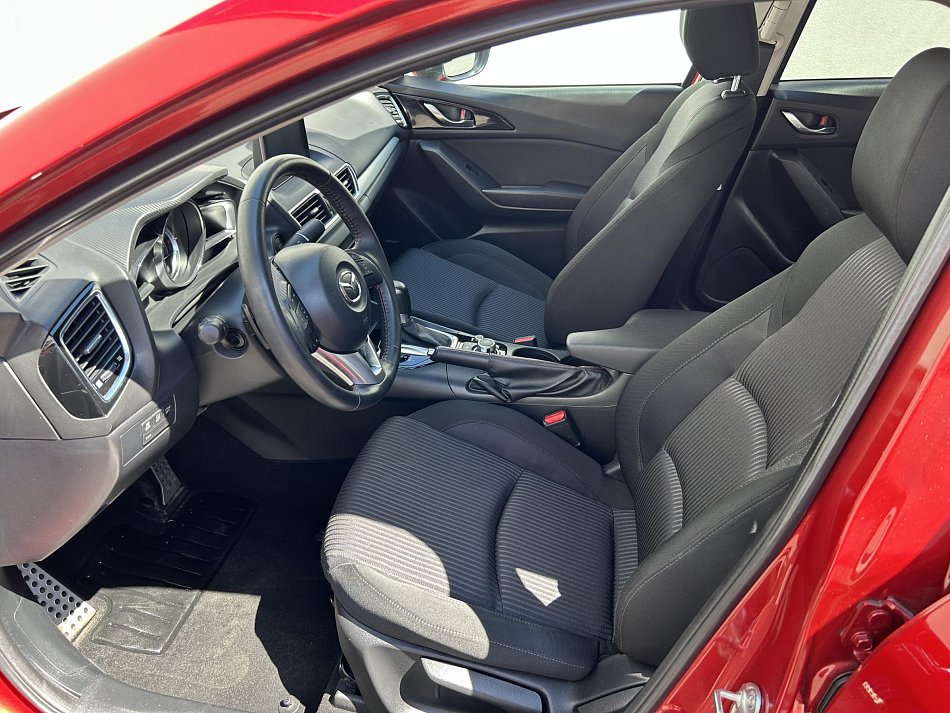 Mazda 3 2.0i Revolution