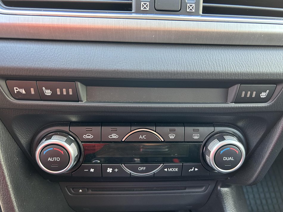 Mazda 3 2.0i Revolution