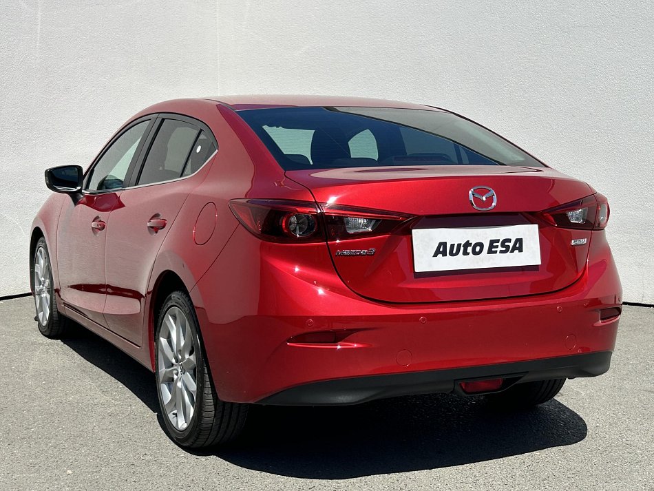 Mazda 3 2.0i Revolution