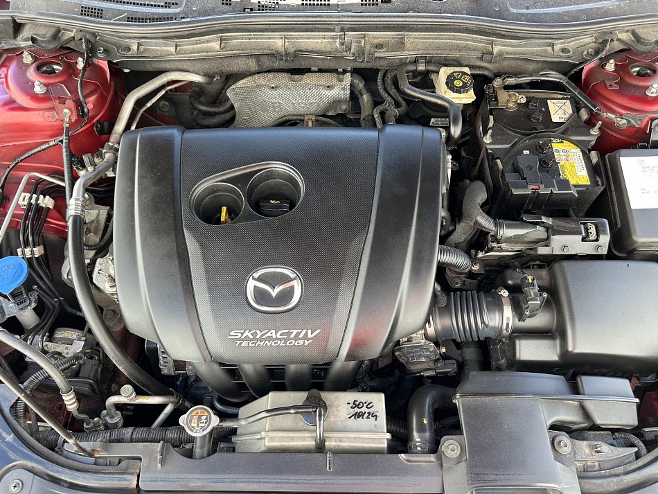 Mazda 3 2.0i Revolution