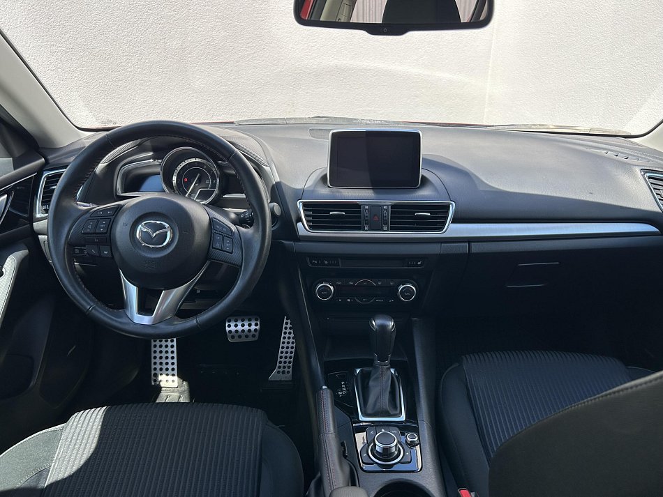 Mazda 3 2.0i Revolution