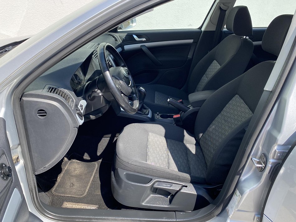 Škoda Octavia II 1.6 TDi Ambiente