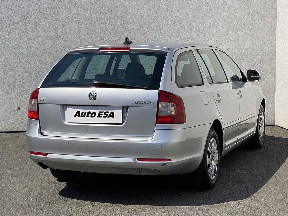 Škoda Octavia II 1.6 TDi Ambiente